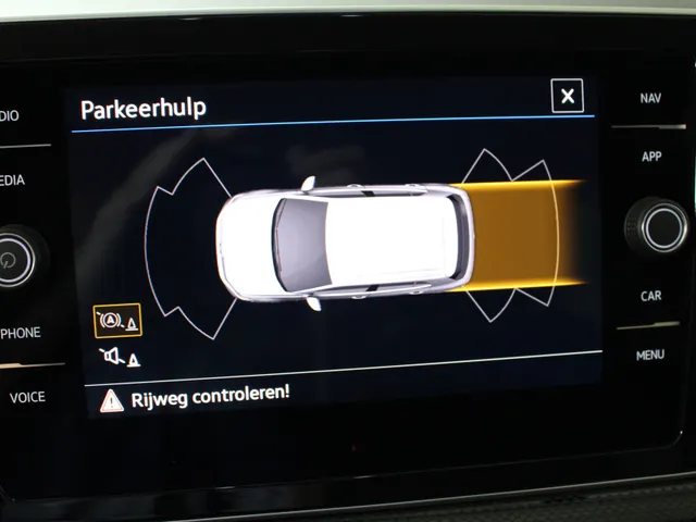 Volkswagen T-Cross 1.0 TSI 115pk Life Goal DSG Automaat | Navigatie via Apple Carplay | PDC | Climate Control