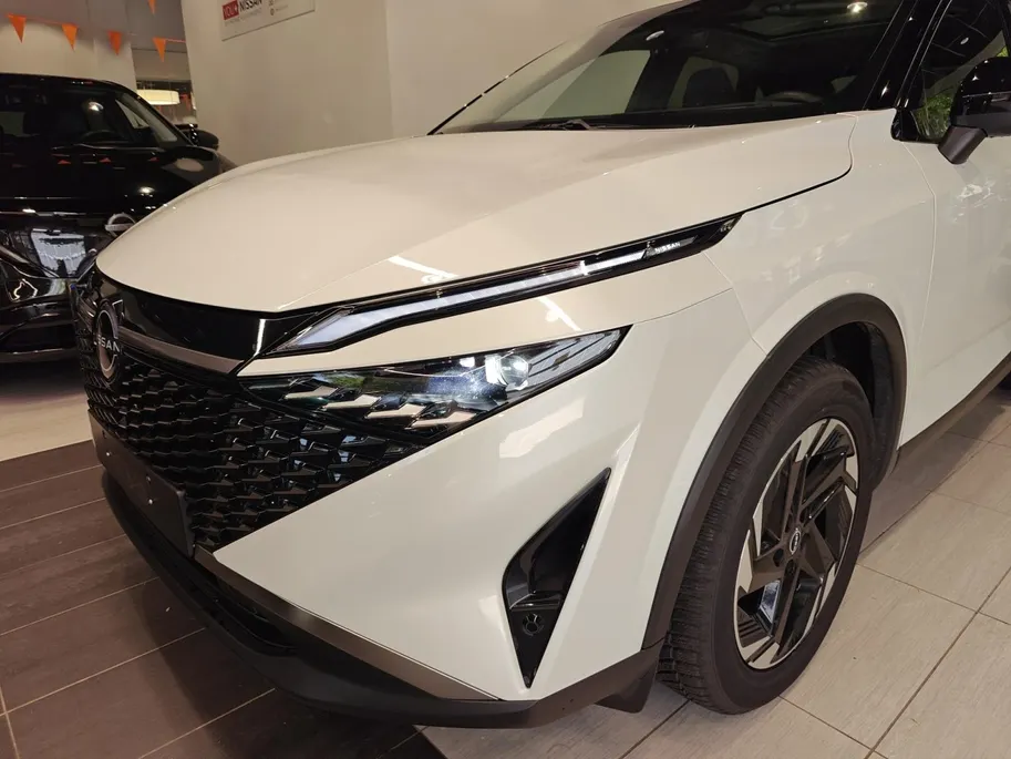 Nissan QASHQAI 1.3 MHEV Xtronic N-Connecta | ALL SEASON BANDEN | EASY PACK | COLD PACK | PANORAMA DAK