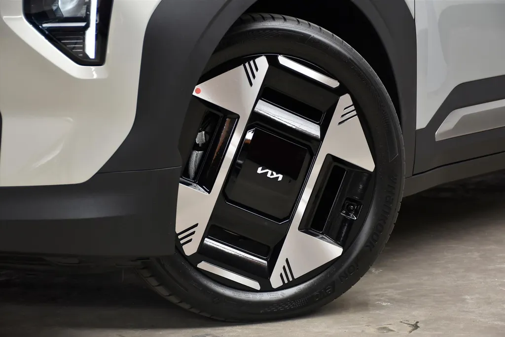 Kia EV3 58,3 kWh 204pk Plus Advanced