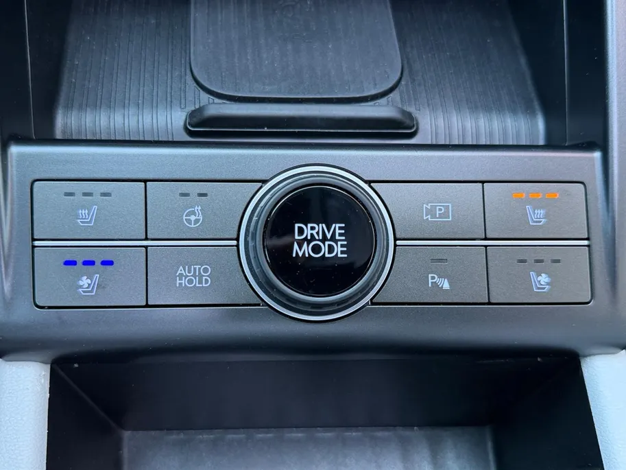 Hyundai Kona 1.6 GDI HEV Premium Sky | Schuif-/ kanteldak | Navigatie | Stoelverwarming & verkoeling | 360 camera | Apple Carplay/ Android auto | DEALER AUTO