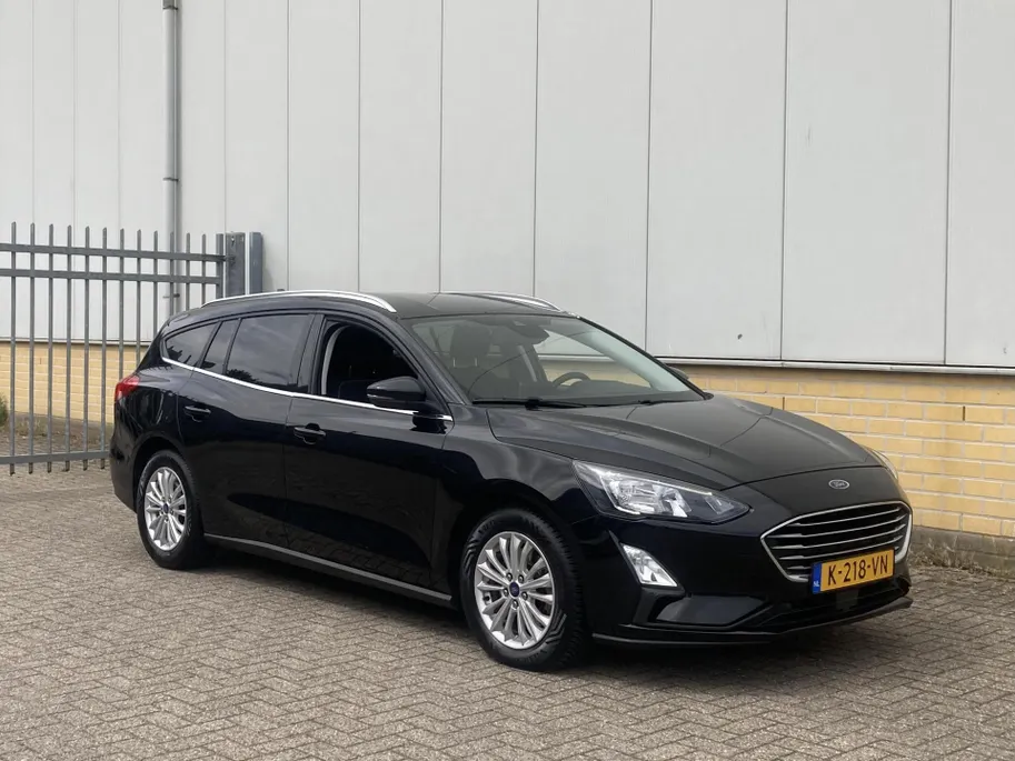 Ford Focus 1.0 EcoBoost Hybrid 125 pk Titanium X Wagon Navigatie - Apple Carplay/ Android Auto - Camera - Draadloos opladen telefoon - Elektrische achterklep