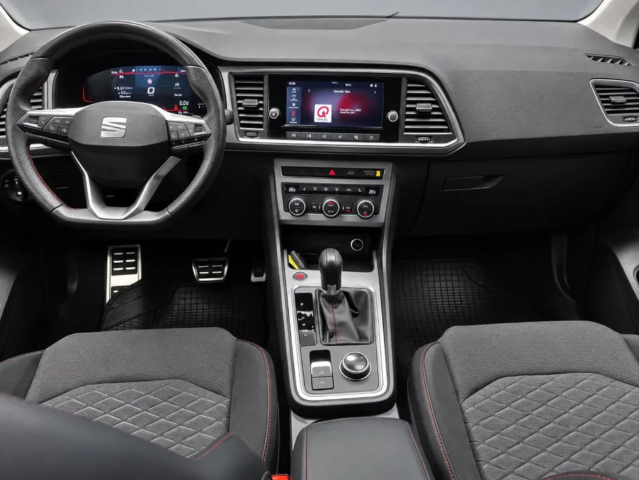 SEAT Ateca 1.5TSI/150PK DSG FR FL · Apple/Android Car Play · Camera + Parkeersensoren · Stoel- & Stuurverwarming · Garantie t/m 22-05-2026