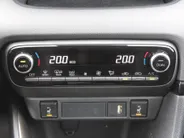 Mazda 2 Hybrid 1.5 Agile | Comfort pakket | Trekhaak | CarPlay | Camera | Stuur-/stoelverwarming | Cruise adapt. | 15' LM |