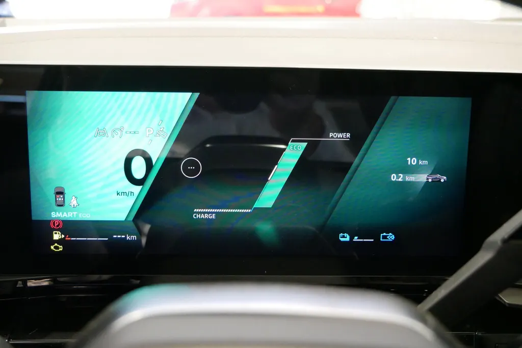 Renault Espace E-Tech full hybrid 200 iconic 5p. | Profiteer nu van €4.000,- Zeeuw & Zeeuw voorraadkorting | Harman Kardon | SolarBay panoramadak | Uit voorraad leverbaar op = op |