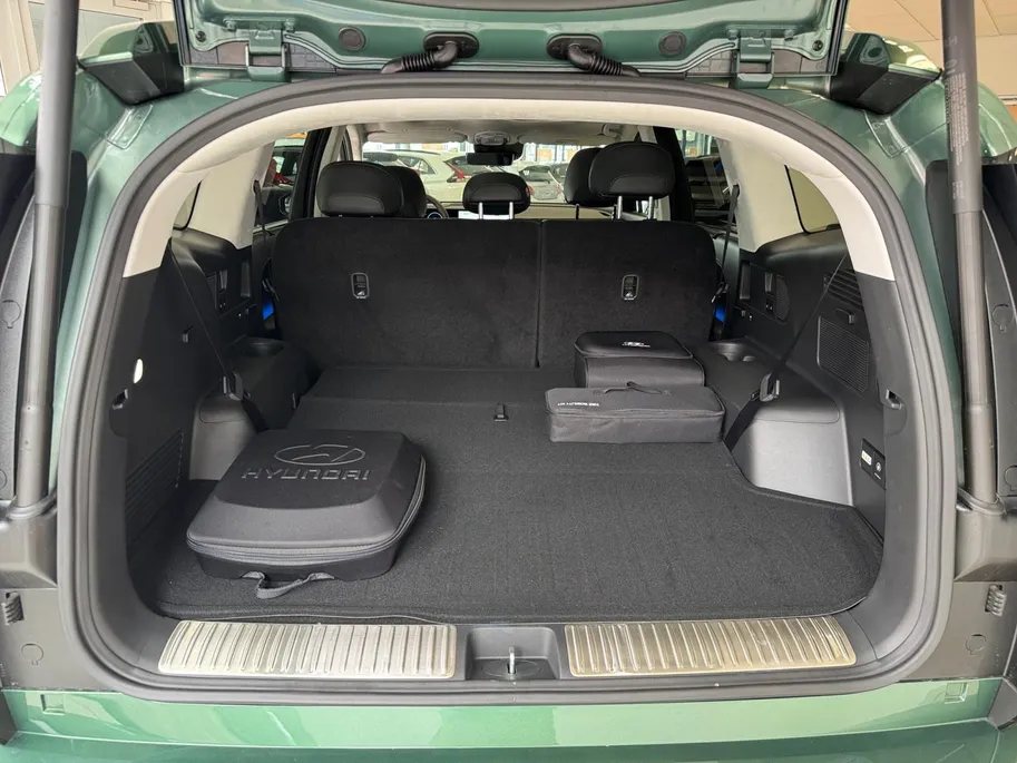 Hyundai IONIQ 9 LOUNGE | AWD | 110KWH | 7 PERSOONS |