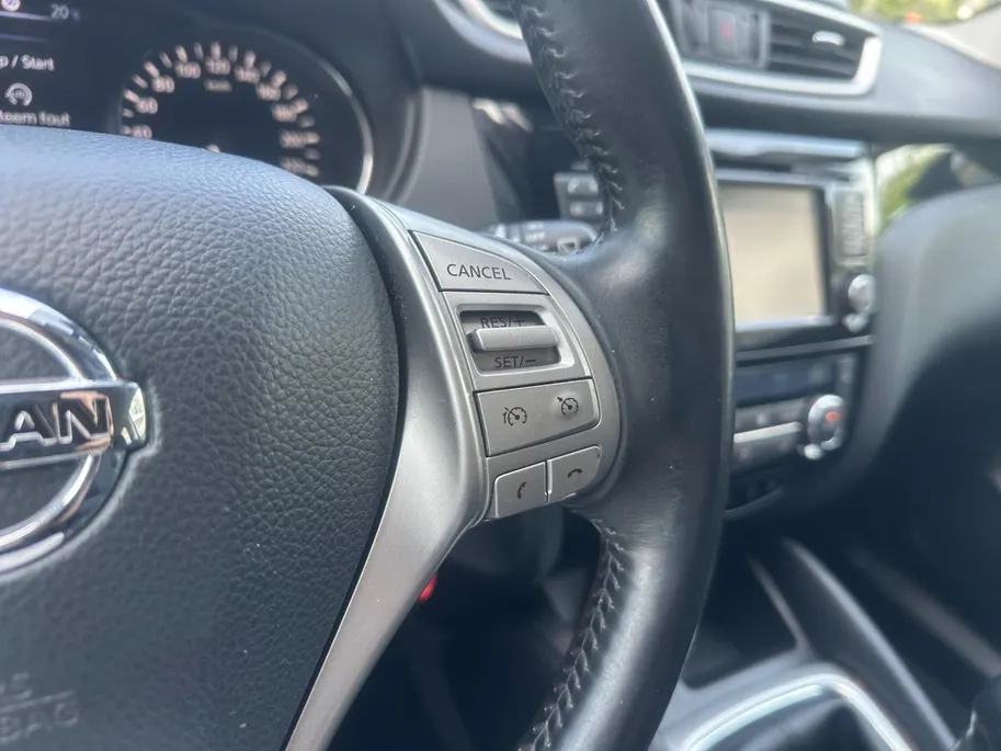Nissan QASHQAI 1.2 Acenta | Climate | Cruise | Trekhaak | Parkeersensoren | Camera | Navigatie |