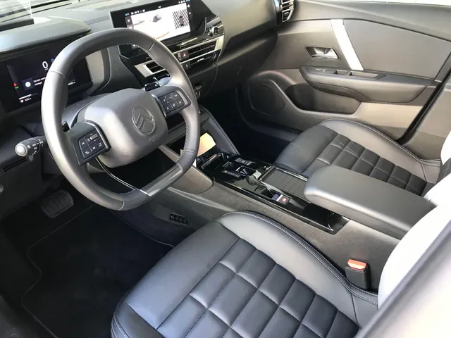 Citroën C4 1.2 Hybrid 136 Max