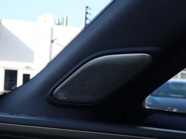 Toyota C-HR 2.0 PHEV 220 Executive | Panoramadak | Stoel/Stuur Verwarming