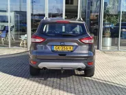 Ford Kuga 1.5 Titanium - 2.000 kg trekgewicht - TREKHAAK - VOORRUITVERWARMING - PARKEERSENSOREN V+A