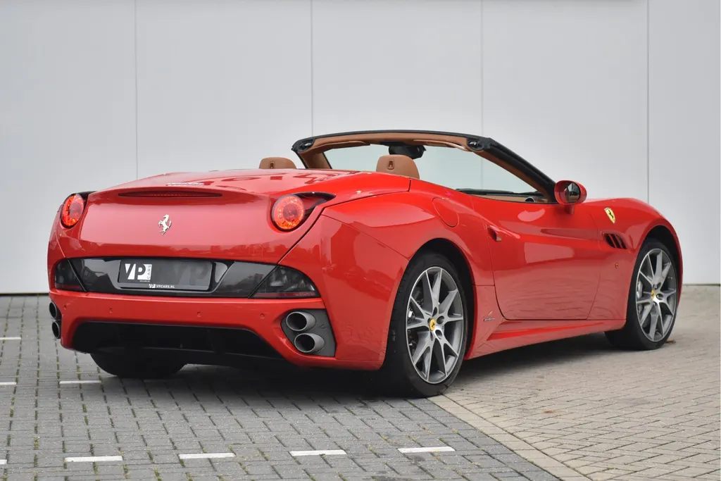 Ferrari California 4.3 V8 HELE