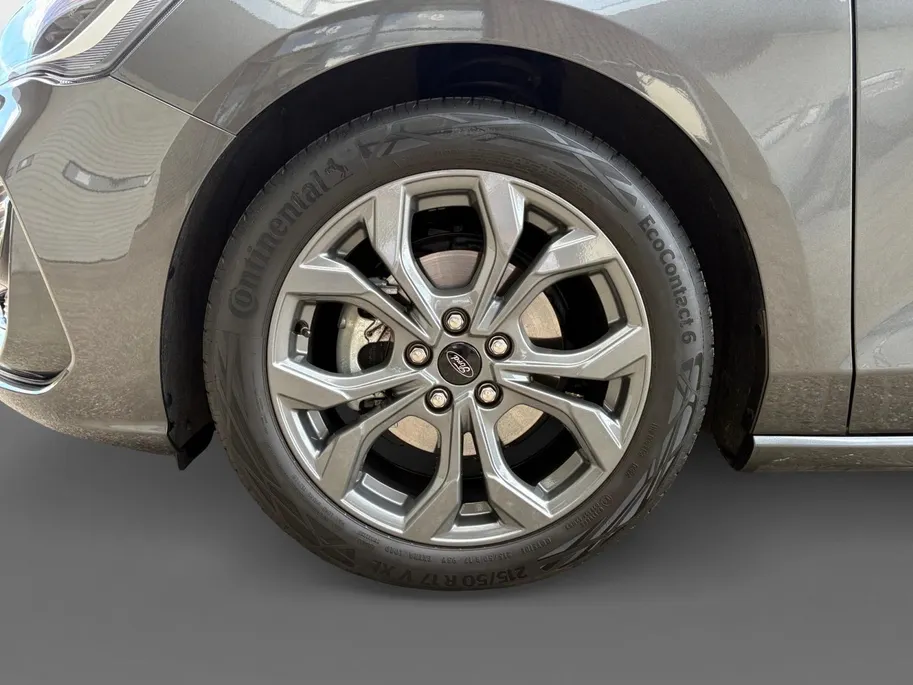 Ford Focus Wagon 1.0 EcoBoost Hybrid ST Line | Betreft Demo Voertuig | Vraag naar de actuele kilometerstand |