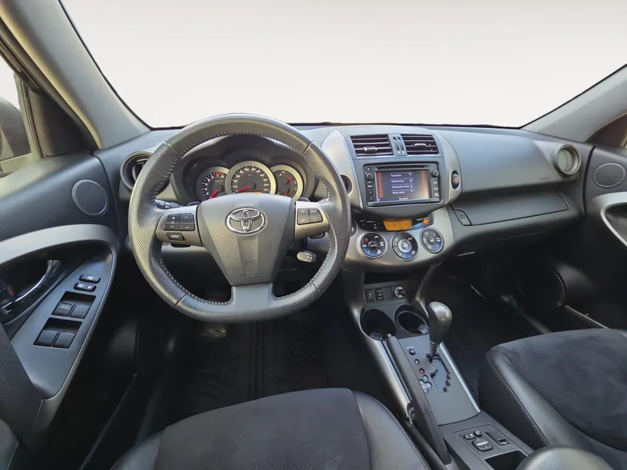 Toyota RAV4 2.0 VVTi Executive Business | Automaat | Cruise Control | Camera | navigatie | Stoelverwarming | 100% Onderhouden | 12 Maanden BOVAG Garantie | NAP