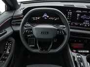 Audi A5 Avant 2.0 299pk S-tronic e-hybrid quattro S edition · 360 Camera · Wegklapbare Trekhaak · Keyless · Apple/Android Car Play · 19'' Inch · Garantie t/m09-07-2029 of 100.000km