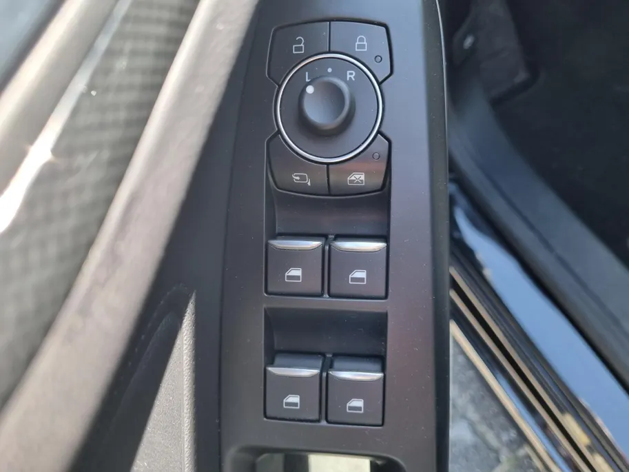Ford Focus Wagon 1.0 EcoBoost Hybrid ST Line `NAVIGATIE GROOTSCHERM.