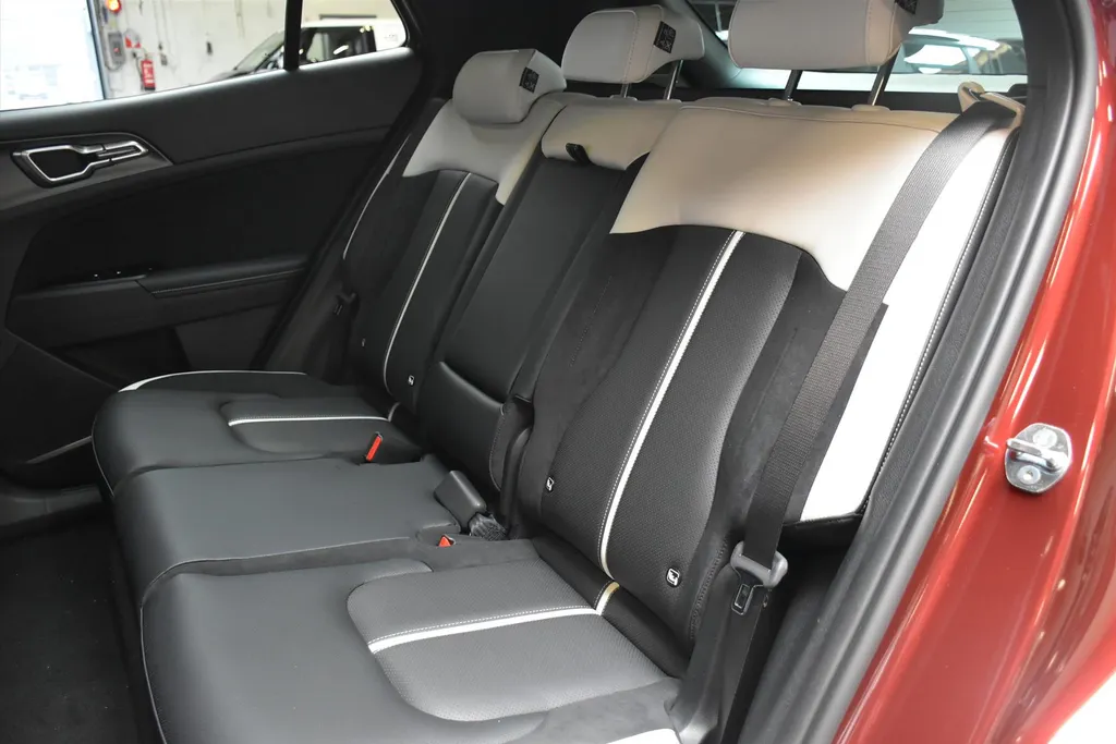 Kia Sportage 1.6 T-GDi 288pk Plug-in Hybrid AT6 GT-PlusLine