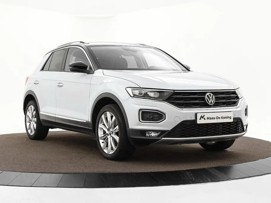 Volkswagen T-Roc 1.5 TSI 150pk DSG Sport · Camera · ACC · Alarmklasse 3 · Apple/Android Car Play · Verkeersbord Detectie · Elek. Inklapbare Spiegels ·
