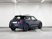 MINI Cooper 5-deurs Cooper S Favoured XL