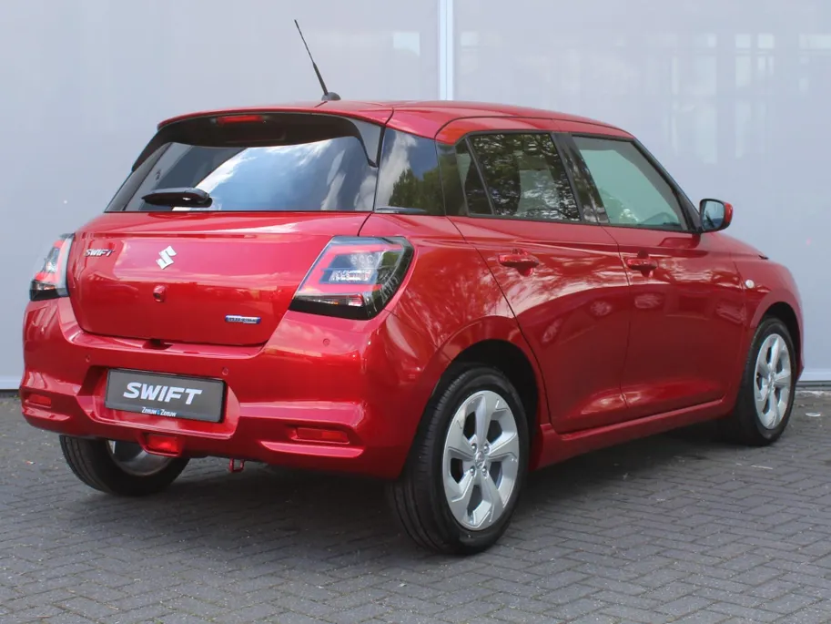 Suzuki Swift 1.2 Select Automaat | Nu € 2.200,- KORTING | Stoelverwarming | Lichtmetalen velgen | meerprijs kleur € 699,-