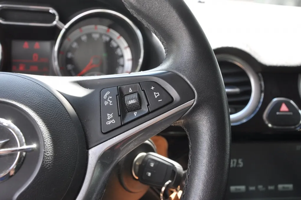 Opel ADAM 1.2 Jam Favourite