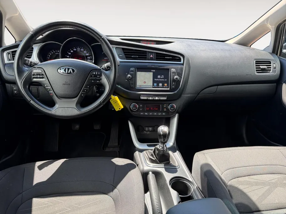 Kia cee'd Sportswagon 1.0 T-GDi Design Edition | Zeer nette auto | Dealer onderhouden | Achteruitrijcamera | Navigatie met Apple CarPlay & Android Auto |