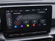CUPRA Leon 1.4TSIeHybrid 180kW/245PK PHEV VZ · Leder/Stof · Apple/Android Car Play · Stoel- & stuurverwarming ·