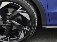 Volkswagen T-Roc 1.5eTsi/150PK R Line First Edition Black Style DSG · Navigatie · 360°Camera + Parkeersensoren · Stoel- & stuurverwarming · Garantie t/m 28-11-2025 · EXTRA INRUILKORTING