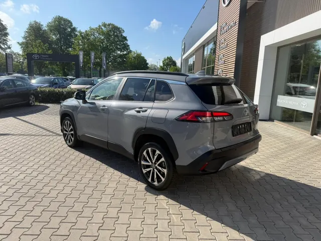 Toyota Corolla Cross Hybrid 140 Dynamic | Parkeersensoren V+A | All Seasons