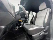 Toyota Yaris 1.0 VVT-i Trend | Bi-Tone| Climate control| Achteruitrijcamera| Snelheidsbegrenzer| Bluetooth|