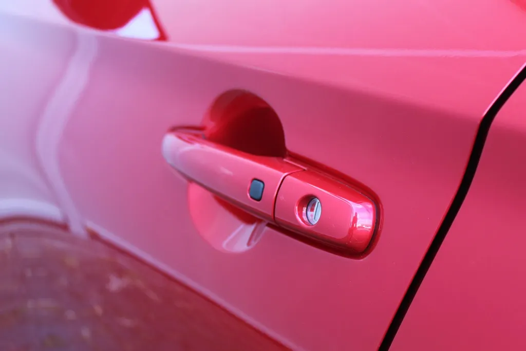 Suzuki Swift 1.2 Select Automaat | Nu € 2.200,- KORTING | Stoelverwarming | Lichtmetalen velgen | meerprijs kleur € 699,-