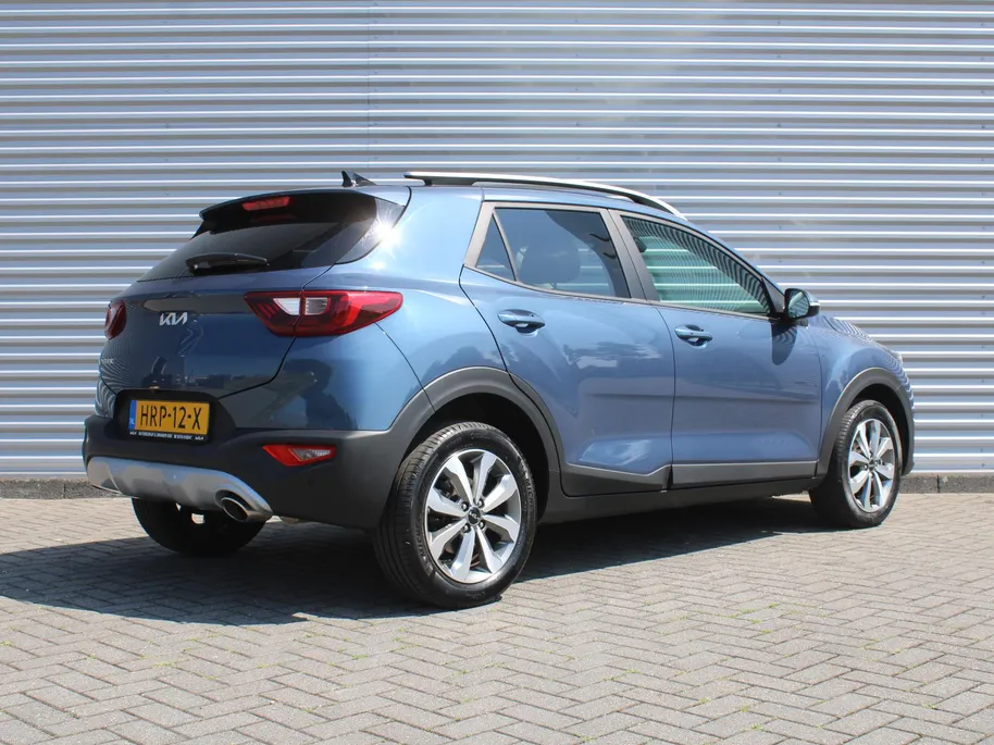 Kia Stonic 1.0 T-GDi MHEV DynamicPlusLine | Stuur-/stoelverwarming | Camera | Cruise adapt. | Clima | LED | Navi | 16' LM | Automaat |