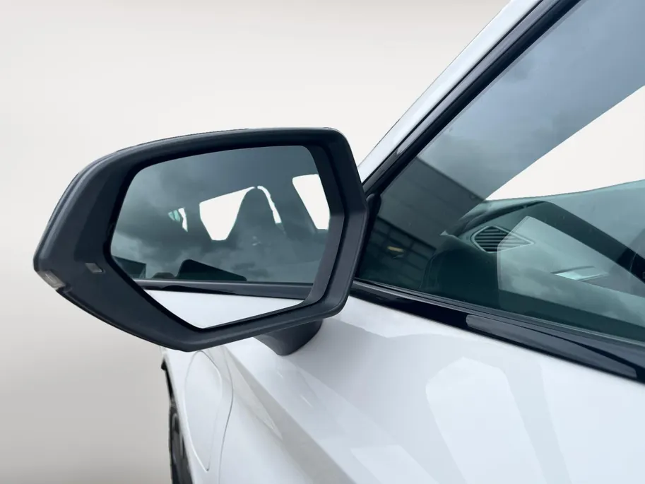 CUPRA Leon Sportstourer 1.4 e-Hybrid VZ Business | 19' LM | Apple Carplay en Android Auto | Climate Control | Cruise Control
