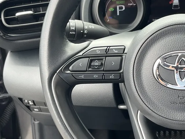 Toyota Yaris 1.5 Hyb. Dynamic Limited | Stoelverwarming | All Seasons