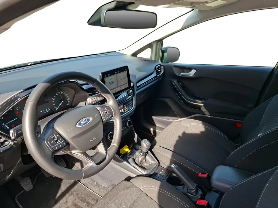 Ford Fiesta 1.0 EcoBoost Hybrid Titanium | Stoel- stuur en voorruitverwarming | Apple Carplay & Android auto | Cruise control