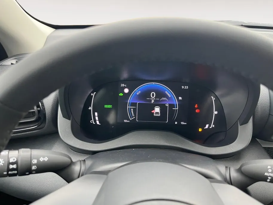 Toyota Yaris 1.5 Hybrid 115 Comfort | Parkeercamera | Climate control | Apple Carplay/Android Auto | Adaptive cruise control | LM-Velgen