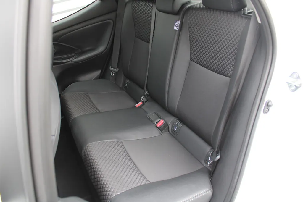 Mazda 2 Hybrid 1.5 Agile | Comfort pakket | Airco | 15' LM | Apple carplay / Android auto |