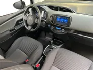 Toyota Yaris 1.5 Hybrid Dynamic | Apple Carplay / Android Auto | Parkeersensoren Voor | Parkeercamera Achter | Lichtsensor + Regensensor | Cruise Control | Rijstrooksensor | 15'Lichtmetalen Velgen