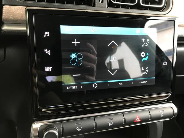 Citroën C3 1.2 Max 110pk EAT6 Automaat