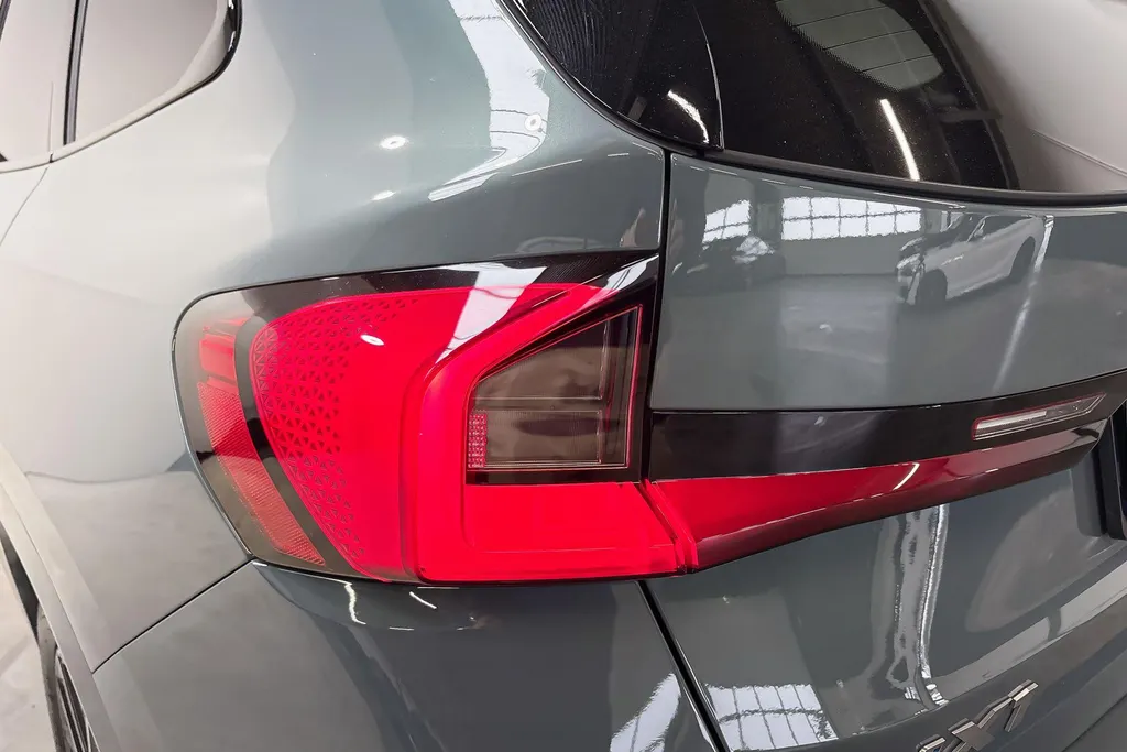 BMW iX1 xDrive30 Launch Edition M Sportpakket