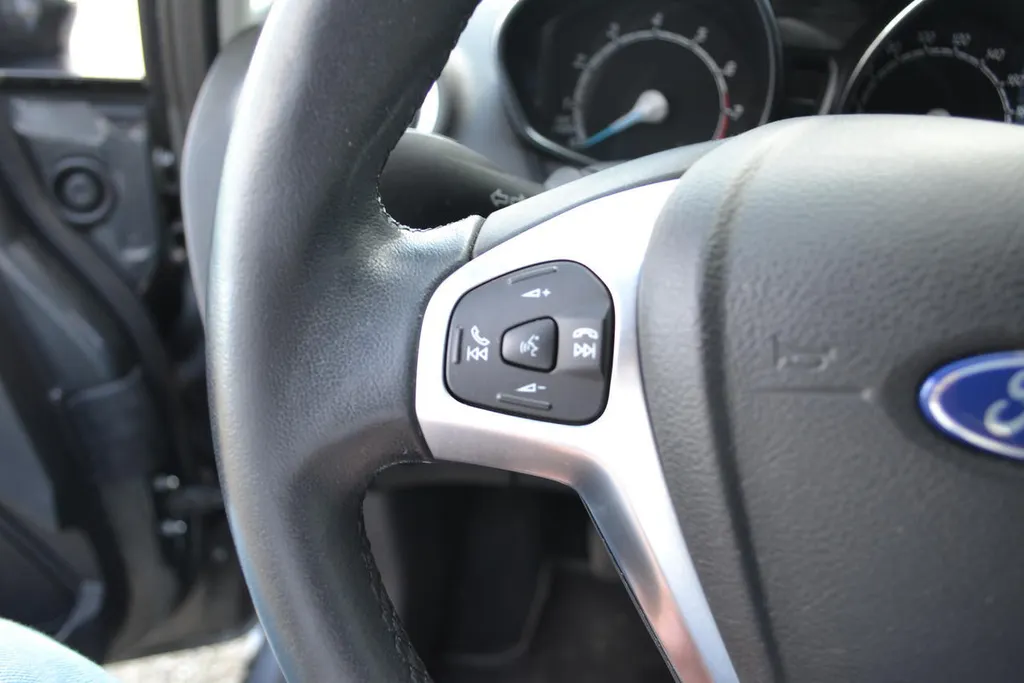 Ford Fiesta 1.0 80PK TITANIUM|22.729KM|AIRCO|CRUISE