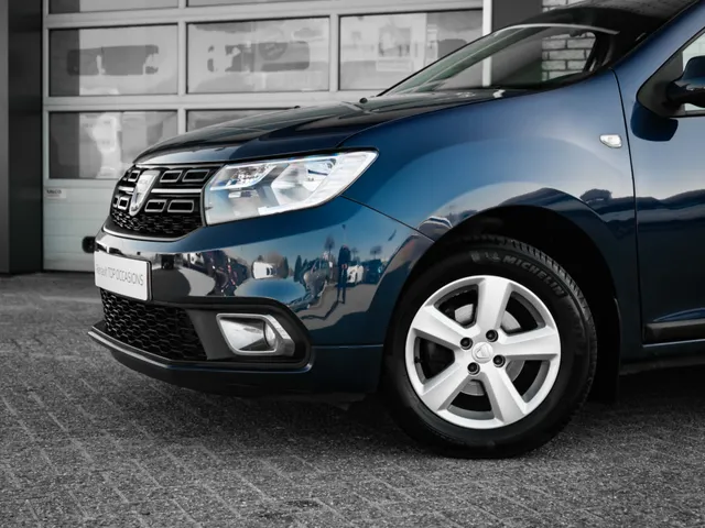 Dacia Sandero TCe 90 Easy-R Serie Limitee Royaal | automaat | airco | trekhaak | LM velgen