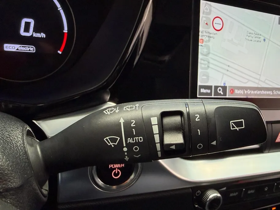 Kia e-Niro ExecutiveLine 64 kWh Full options | Stoelverwarming + verkoeling | Navigatie / Carplay | Dodehoekdetectie | Memory seat
