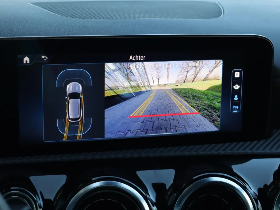 Mercedes-Benz CLA Shooting Brake 180 Star Edition l Keyless l Achteruitrij camera l Stoelverwarming