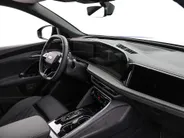 Audi Q5 e-hybrid quattro S edition Competition 367 PK · Panorama dak · Trekhaak elek. wegklapbaar · bijrijdersdisplay · 21' LM Velgen