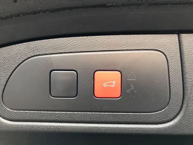 DS 7 1.6 PHEV 300 4x4 Pallas