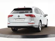 Volkswagen Golf variant Life Edition 1.5 eTSI 116 pk 7 versn. DSG · Achteruitrijcamera · draadloze telefoonlader · Prijs is inclusief inruilpremie · MEGA SALE