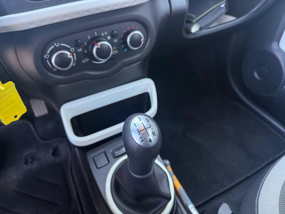 Renault Twingo 1.0 SCe Collection | 1e Eigenaar | Airco | FM-Radio | Bluetooth | Elektr. Ramen | 12 maanden garantie! |