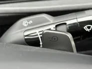 Kia EV6 Light Edition 63 kWh | *Demo direct beschikbaar* | Navi | Camera | Adaptieve Cruise | Clima | Stoel-/Stuurverwarming | Privacy Glass | Apple Carplay | Android Auto