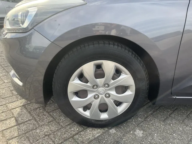 Hyundai i20 1.2 HP i-Motion Comfort Climate Cotrol | Trekhaak| Rijklaarprijs