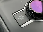 Volkswagen Tiguan 1.5 eHybrid 150KW/204pk DSG Life Edition Panoramadak · Trekhaak · 360°Camera + Parkeersensoren · Garantie t/m 23-07-2028 of 100000KM