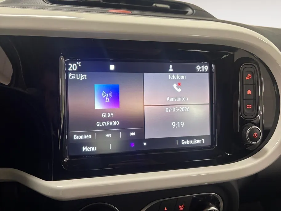Renault Twingo Z.E. R80 Intens AUTOMAAT NAVI AIRCO CAMERA APPLE CARPLAY ANDROID AUTO CABRIO VOUWDAK LM VELGEN HOGE INSTAP STOELVERWARMING ZEER MOOIE AUTO DEALER ONDERHOUDEN